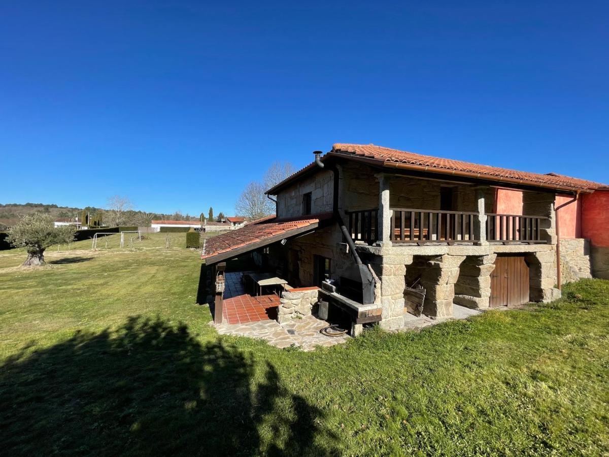 Casa De Campo Con Piscina, Entera O Por Habitaciones Amoeiro Extérieur photo